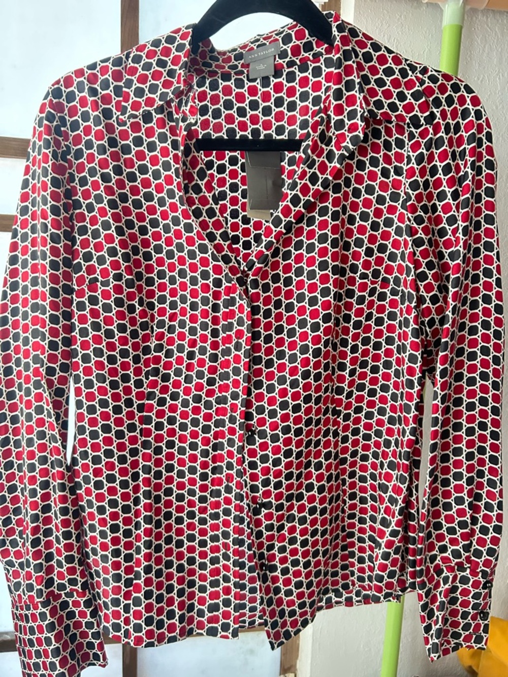 Ann Taylor Red, Black & White Geometric Print Blouse